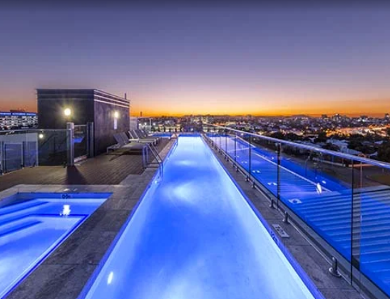 Oaks rooftop swimming pool